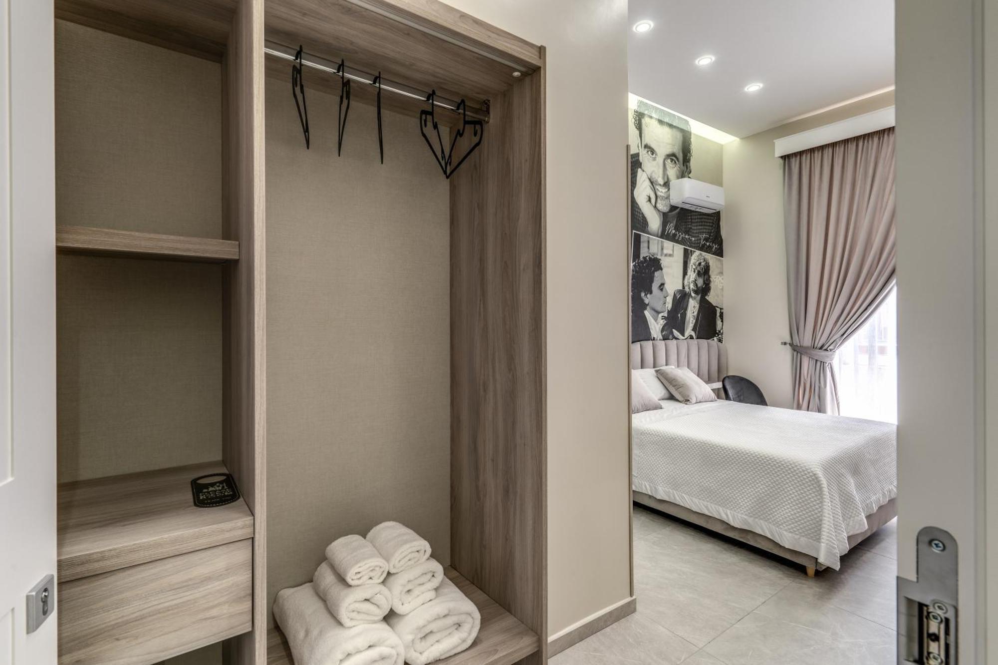 Av Rooms Napoli Buitenkant foto